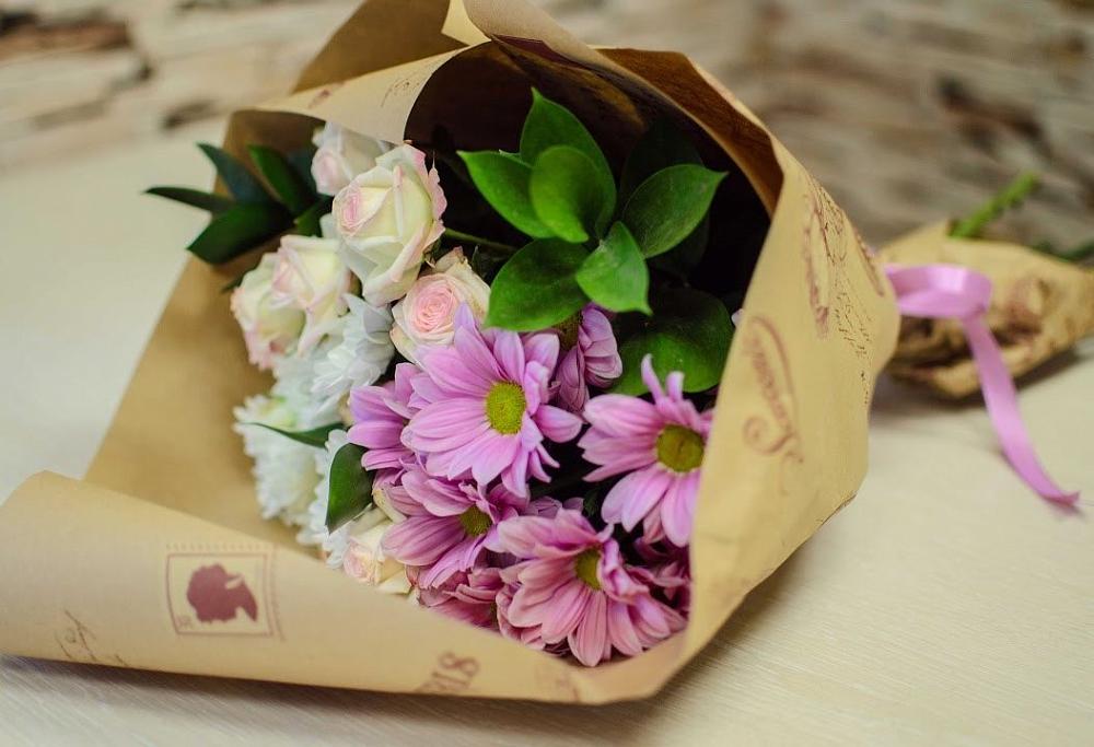 Букет цветов из: Розы и Хризантемы в Гиагинской