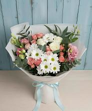 Букет цветов из:  Розы, Лизиантусы и Хризантемы в Гиагинской
