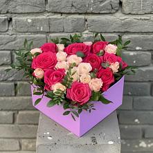 Цветочная композиция из Розы в коробке в Гиагинской