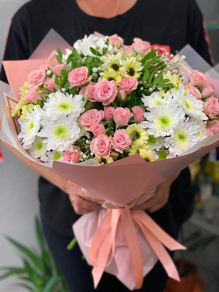 Букет цветов из: Розы и Хризантемы в Гиагинской