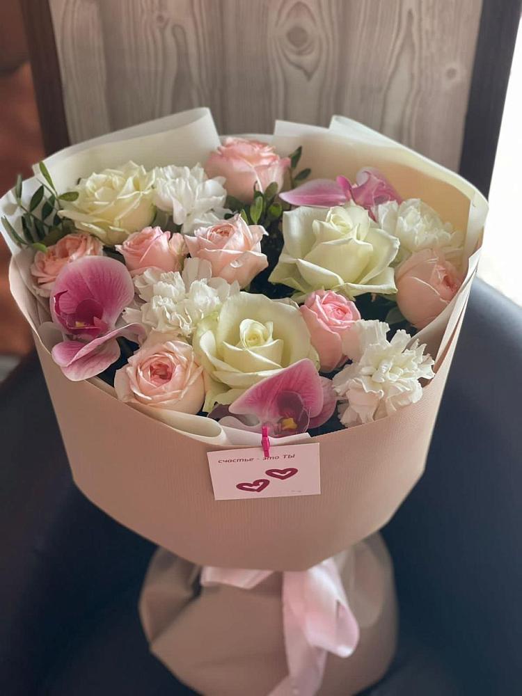 Букет цветов из: Орхидеи, Розы и Гвоздики в Гиагинской