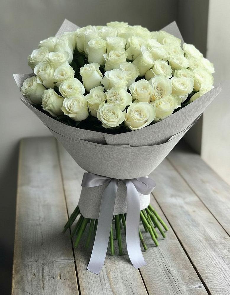 Букет 35 Белых роз в Гиагинской