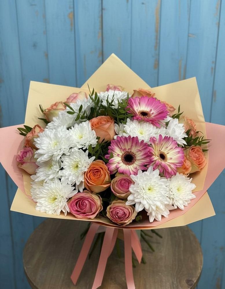 Букет цветов из: Розы, Герберы и Хризантемы в Гиагинской