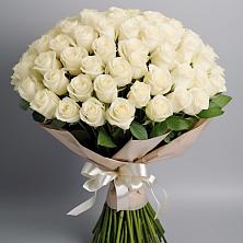 Букет 101 беля роза Белоснежка в Гиагинской