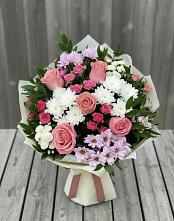 Букет цветов из:  Альстромерии, Гвоздики, Розы и Хризантемы в Гиагинской