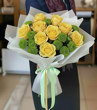 Букет цветов из:  Хризантемы и Розы в Гиагинской