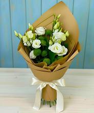 Букет цветов из:  Хризантемы и Лизиантусы #REPLACE_PRED# Гиагинской