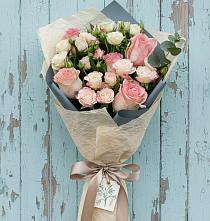 Букет цветов из:  Розы в Гиагинской
