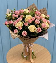 Букет цветов из:  Розы в Гиагинской