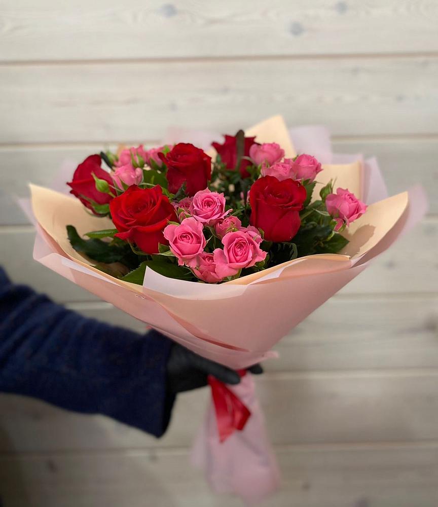 Букет цветов из: Розы в Гиагинской