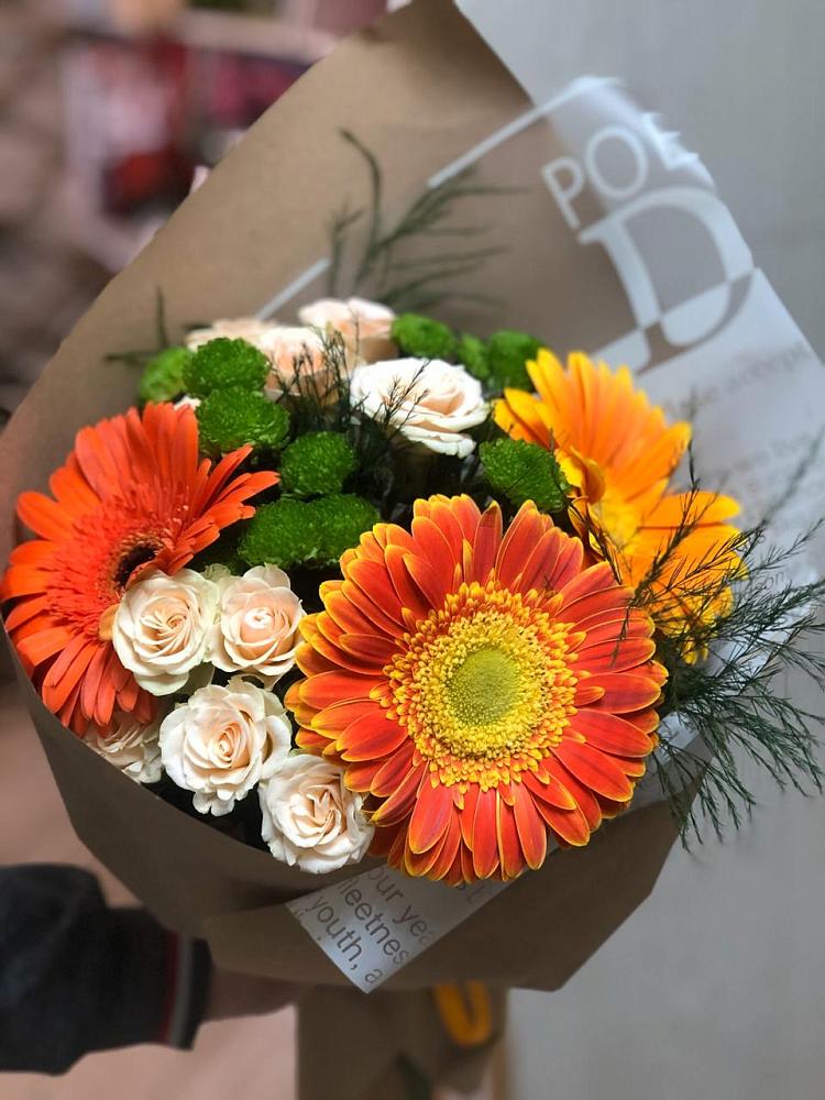 Букет цветов из: Герберы, Хризантемы и Розы в Гиагинской