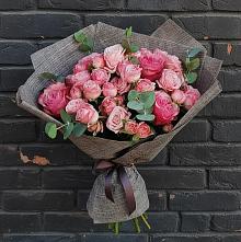 Букет цветов из:  Розы #REPLACE_PRED# Гиагинской