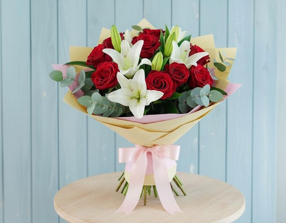 Букет цветов из: Лилии и Розы в Гиагинской